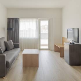Habitación superior premium ilunion romareda Hotel ILUNION Romareda Zaragoza Habitación superior premium ilunion romareda Hotel ILUNION Romareda Zaragoza