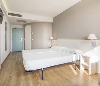 Habitacion individual corporate Hotel ILUNION Valencia 3 Habitacion individual corporate Hotel ILUNION Valencia 3