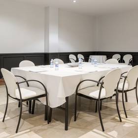 Salon bel art Hotel ILUNION Bel Art Barcelona Salon bel art Hotel ILUNION Bel Art Barcelona