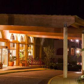 Entrada Aparthotel ILUNION Sancti Petri Cádiz Entrada Aparthotel ILUNION Sancti Petri Cádiz