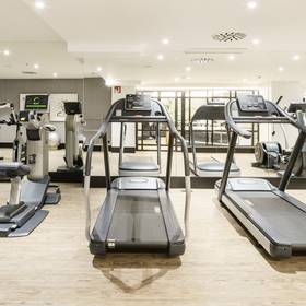 Gimnasio Hotel ILUNION Bilbao Gimnasio Hotel ILUNION Bilbao