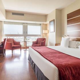 Habitación doble ilunion málaga Hotel ILUNION Málaga Habitación doble ilunion málaga Hotel ILUNION Málaga