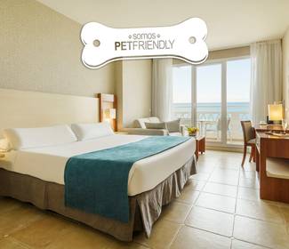 Habitación vista mar pet friendly Hotel ILUNION Fuengirola Habitación vista mar pet friendly Hotel ILUNION Fuengirola