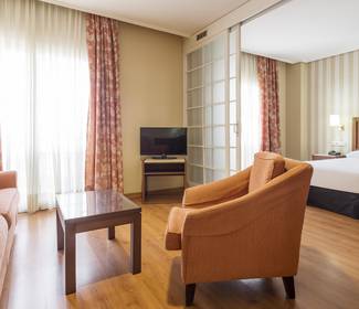 Junior suite Hotel ILUNION Alcora Sevilla