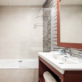 Baño hotel ilunion mijas Baño hotel ilunion mijas