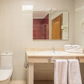 Baño Hotel ILUNION Costa Sal Lanzarote Puerto del Carmen