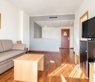 Habitación superior clásica hotel ilunion romareda zaragoza Habitación superior clásica hotel ilunion romareda zaragoza