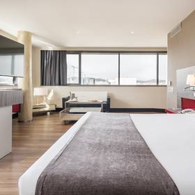Habitación matrimonio adaptada Hotel ILUNION Barcelona Habitación matrimonio adaptada Hotel ILUNION Barcelona