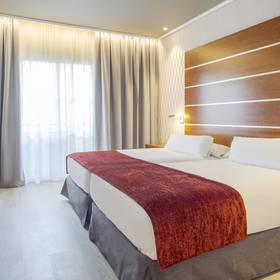 Habitación doble Hotel ILUNION Alcora Sevilla Habitación doble Hotel ILUNION Alcora Sevilla