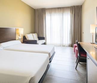 Habitación doble acceso jardin hotel ilunion calas de conil conil de la frontera Habitación doble acceso jardin hotel ilunion calas de conil conil de la frontera