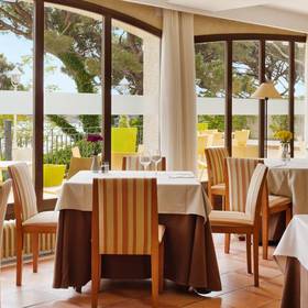 Restaurante ilunion caleta park Hotel Ilunion Caleta Park S'Agaró Restaurante ilunion caleta park Hotel Ilunion Caleta Park S'Agaró