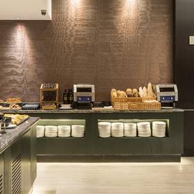 Buffet desayuno ilunion mÁlaga hotel ilunion málaga Buffet desayuno ilunion mÁlaga hotel ilunion málaga
