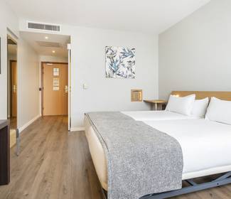Habitación accesible Hotel ILUNION Valencia 4 Habitación accesible Hotel ILUNION Valencia 4