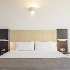 Habitación suite ilunion aqua 4 Hotel ILUNION Aqua 4 Valencia Habitación suite ilunion aqua 4 Hotel ILUNION Aqua 4 Valencia