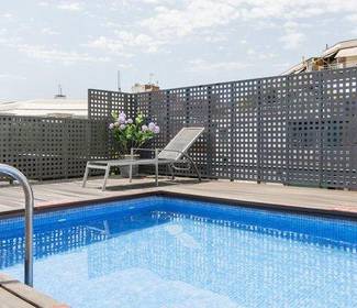 Piscina Hotel ILUNION Auditori Barcelona Piscina Hotel ILUNION Auditori Barcelona