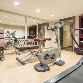 Gimnasio Hotel ILUNION Almirante Barcelona Gimnasio Hotel ILUNION Almirante Barcelona