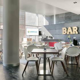 Cafetería ilunion atrium hotel ilunion atrium madrid Cafetería ilunion atrium hotel ilunion atrium madrid