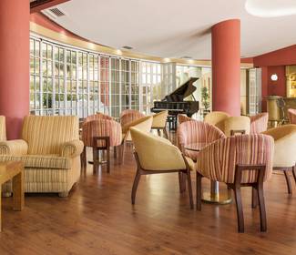 Cafetería hotel ilunion alcora sevilla Cafetería hotel ilunion alcora sevilla