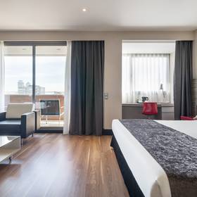 Junior suite Hotel ILUNION Barcelona Junior suite Hotel ILUNION Barcelona