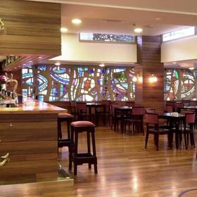 Bar Hotel ILUNION San Sebastián Bar Hotel ILUNION San Sebastián