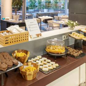 Desayuno Hotel ILUNION Atrium Madrid Desayuno Hotel ILUNION Atrium Madrid