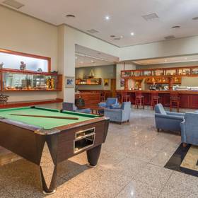 Bar Hotel ILUNION Les Corts – Spa Barcelona Bar Hotel ILUNION Les Corts – Spa Barcelona
