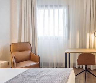 Habitación doble hotel ilunion san mamés bilbao Habitación doble hotel ilunion san mamés bilbao