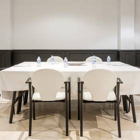 Salon bel art Hotel ILUNION Bel Art Barcelona Salon bel art Hotel ILUNION Bel Art Barcelona