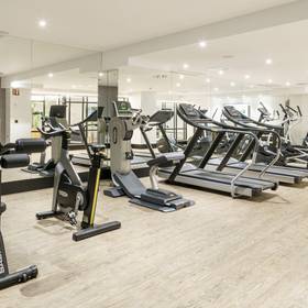 Gimnasio Hotel ILUNION Bilbao Gimnasio Hotel ILUNION Bilbao