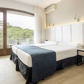 Habitación vista mar ilunion caleta park Hotel Ilunion Caleta Park S'Agaró Habitación vista mar ilunion caleta park Hotel Ilunion Caleta Park S'Agaró