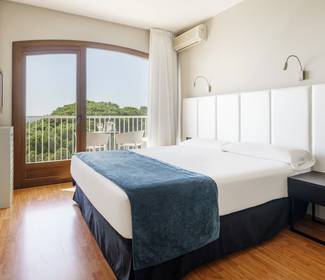 Habitación doble vistas mar Hotel Ilunion Caleta Park S'Agaró