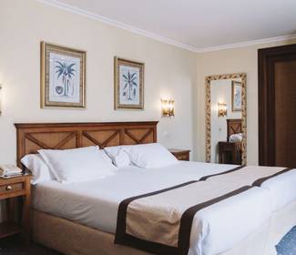 Habitación doble con terraza Hotel ILUNION San Sebastián Habitación doble con terraza Hotel ILUNION San Sebastián