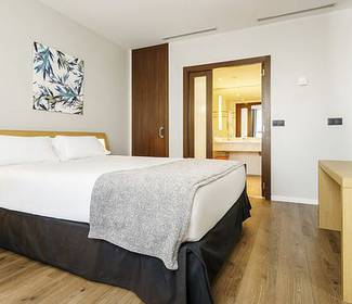 Habitación superior Hotel ILUNION Valencia 4 Habitación superior Hotel ILUNION Valencia 4