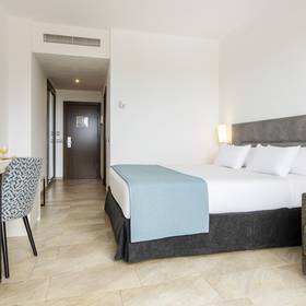 Habitación doble Hotel ILUNION Calas de Conil Conil de la Frontera Habitación doble Hotel ILUNION Calas de Conil Conil de la Frontera