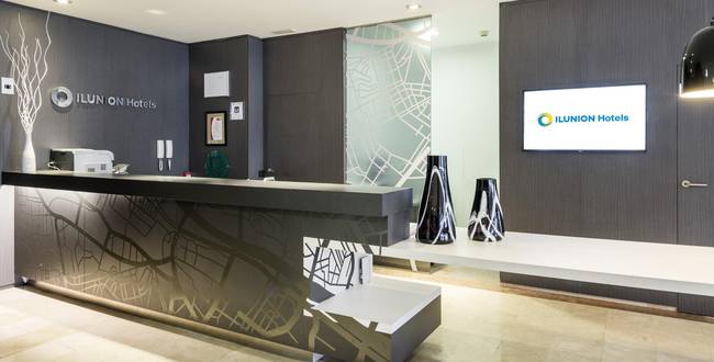 Recepción ilunion romareda Hotel ILUNION Romareda Zaragoza Recepción ilunion romareda Hotel ILUNION Romareda Zaragoza