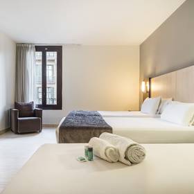 Habitación accesible Hotel ILUNION Almirante Barcelona Habitación accesible Hotel ILUNION Almirante Barcelona