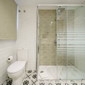 Baño Hotel ILUNION Bilbao Baño Hotel ILUNION Bilbao