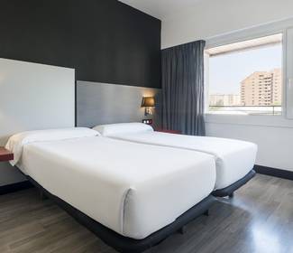 Habitación superior premium Hotel ILUNION Romareda Zaragoza Habitación superior premium Hotel ILUNION Romareda Zaragoza