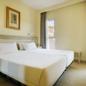 Habitación doble Aparthotel ILUNION Sancti Petri Cádiz Habitación doble Aparthotel ILUNION Sancti Petri Cádiz