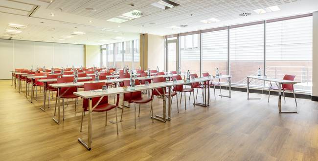 Sala de reuniones Hotel ILUNION Barcelona Sala de reuniones Hotel ILUNION Barcelona