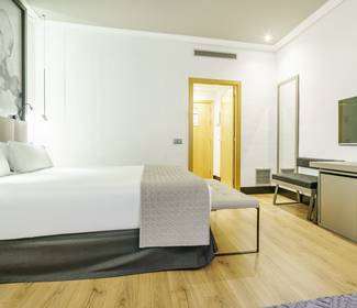 Habitación premium hotel ilunion bilbao Habitación premium hotel ilunion bilbao