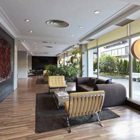 Lobby Hotel ILUNION San Sebastián Lobby Hotel ILUNION San Sebastián