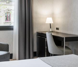 Habitación doble estándar Hotel ILUNION Bel Art Barcelona