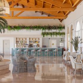 Recepción Aparthotel ILUNION Sancti Petri Cádiz Recepción Aparthotel ILUNION Sancti Petri Cádiz