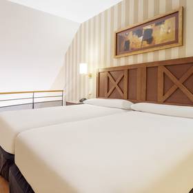 Habitación Hotel ILUNION Alcora Sevilla Habitación Hotel ILUNION Alcora Sevilla