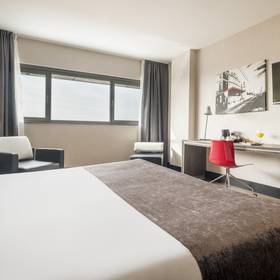 Habitación matrimonio Hotel ILUNION Barcelona Habitación matrimonio Hotel ILUNION Barcelona