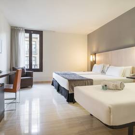 Habitación accesible Hotel ILUNION Almirante Barcelona Habitación accesible Hotel ILUNION Almirante Barcelona