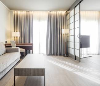 Junior suite Hotel ILUNION Alcora Sevilla Junior suite Hotel ILUNION Alcora Sevilla