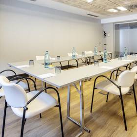 Sala de reuniones Hotel ILUNION Barcelona Sala de reuniones Hotel ILUNION Barcelona