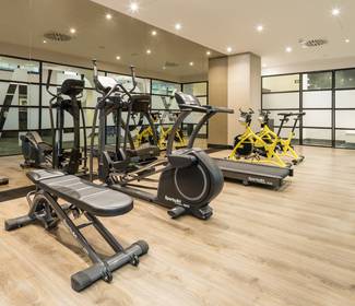 Gimnasio Hotel ILUNION Pío XII Madrid Gimnasio Hotel ILUNION Pío XII Madrid